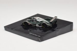 Bentley EXP Speed 8 LMP900 #8 A. Wallace / B. Leitzinger 24 Hours of Le Mans 2002 Minichamps 1:43 403021308 Metall - pilt 3/4