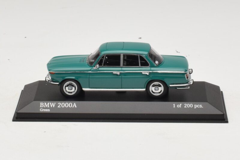 BMW 2000A Roheline Minichamps 1:43 437023001 Metall