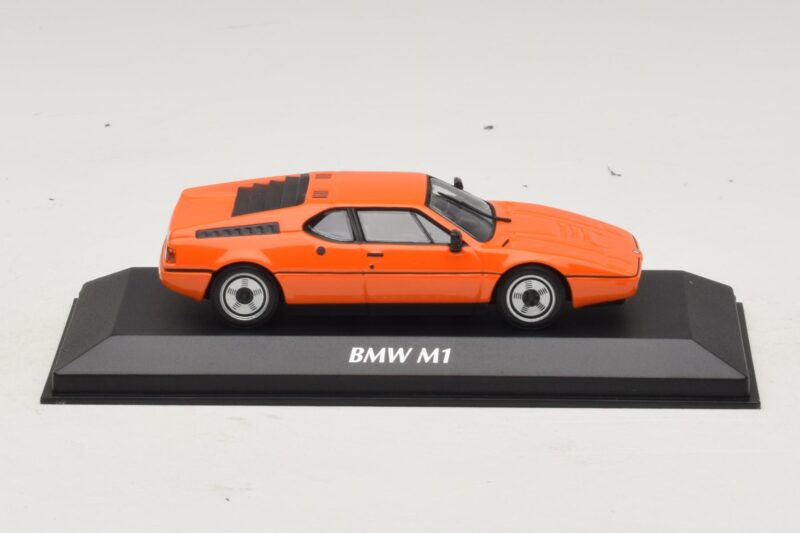 BMW M1 Oranž Maxichamps 1:43 BMW M1 Oranž Maxichamps 1:43 940025020 Metall