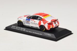 BMW M235i Bong Motorsport #307 Nett / Akata 24 Hours of Nurburgring 2015 Minichamps 1:43 437152507 Metall - pilt 3/4