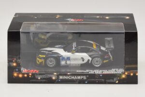 BMW Z4 GT3 Need for Speed Team #4 Hartung / Viebahn 24 Hours of Nürburgring 2011 Minichamps 1:43 437112904 Metall - pilt 5/5