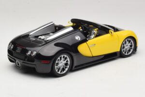 Bugatti Veyron Grand Sport Black Lemon Minichamps 1:18 100110831 Metall - pilt 3/8