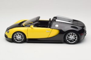 Bugatti Veyron Grand Sport Black Lemon Minichamps 1:18 100110831 Metall - pilt 4/8