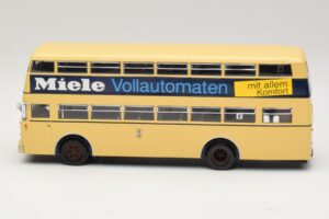 Bussing D2U Heckturen Miele Minichamps 1:43 439071086 Metall - pilt 3/6