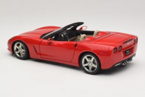 Chevrolet Corvette C6 Kabriolett Punane AUTOart 1:18 71221 Metall - pilt 7/8