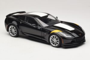 Chevrolet Corvette C7 Grand Sport Must Valgete Triipudega AUTOart 1:18 71273 Komposiit - pilt 6/8