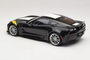 Chevrolet Corvette C7 Grand Sport Must Valgete Triipudega AUTOart 1:18 71273 Komposiit - pilt 7/8
