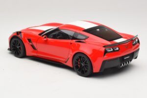 Chevrolet Corvette C7 Grand Sport Punane Valgete Triipudega AUTOart 1:18 71274 Komposiit - pilt 7/8