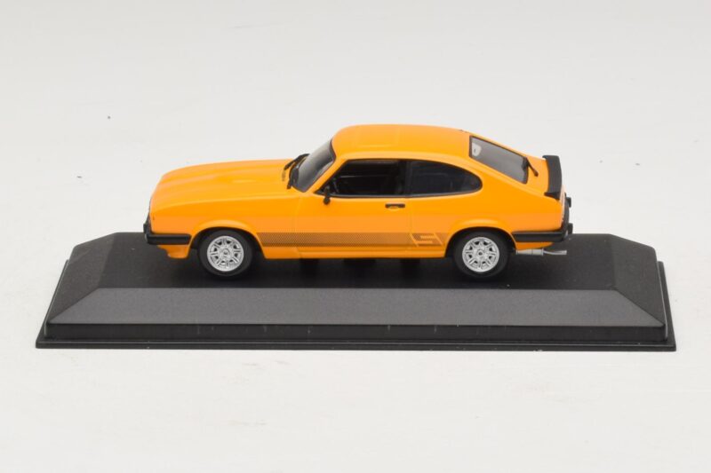 Ford Capri II Signal Orange Minichamps 1:43 Ford Capri II Signal Orange Minichamps 1:43 400081201 Metall