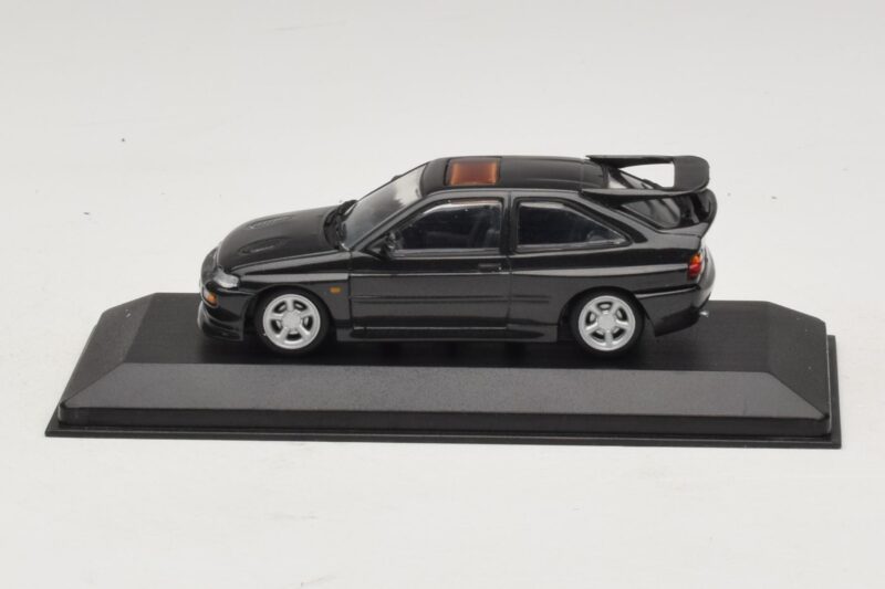 Ford Escort RS Cosworth Must Metallik Minichamps 1:43 430082106 Metall