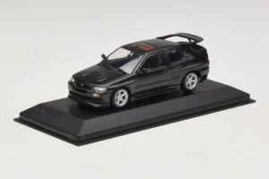 Ford Escort RS Cosworth Must Metallik Minichamps 1:43 430082106 Metall - pilt 2/4