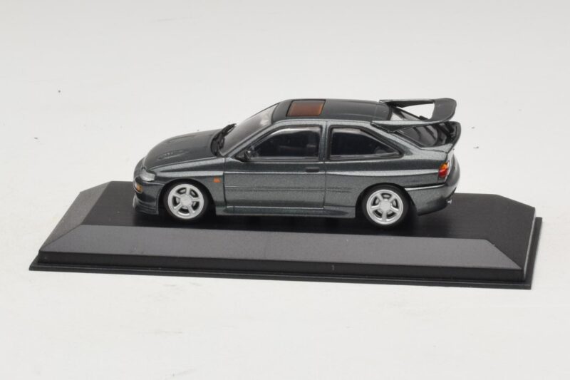 Ford Escort RS Cosworth Tumeroheline Metallik Minichamps 1:43 430086300 Metall