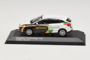 Ford Focus Bensiini Tehnoloogiaauto Continental Schaeffler Minichamps 1:43 AB65A Metall