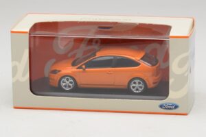 Ford Focus ST Mk2 Electric Orange Minichamps 1:43 400087302 Metall - pilt 4/4