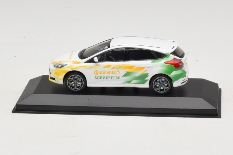Ford Focus Tehnoloogiaauto GTC Continental Schaeffler Minichamps 1:43 SCHAEFFLER001 Metall