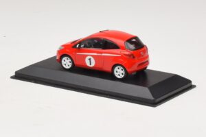 Ford Ka Mk2 Grand Prix Stiilipakett Punane Minichamps 1:43 400088201 Metall - pilt 3/4