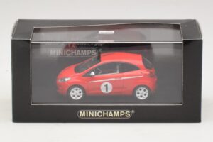 Ford Ka Mk2 Grand Prix Stiilipakett Punane Minichamps 1:43 400088201 Metall - pilt 4/4
