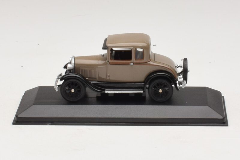 Ford Model A Standard Coupe Beež Minichamps 1:43 Ford Model A Standard Coupe Beež Minichamps 1:43 400082102 Metall