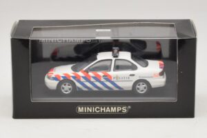Ford Mondeo Mk1 Sedaan Politsei Minichamps 1:43 433082091 Metall - pilt 4/4