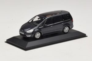 Ford S-Max Dark Grey Metallic Minichamps 1:43 400085400-P1 Metall - pilt 2/4