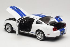 Ford Shelby Cobra GT500 Concept Valge Sinise Triibuga AUTOart 1:18 73052 Metall - pilt 5/8