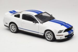 Ford Shelby Cobra GT500 Concept Valge Sinise Triibuga AUTOart 1:18 73052 Metall - pilt 6/8
