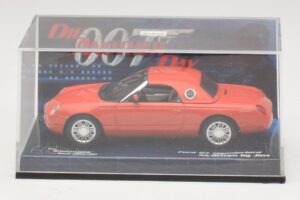 Ford Thunderbird Die Another Day Minichamps 1:43 045132 Metall - pilt 4/5