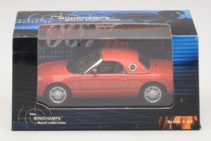 Ford Thunderbird Die Another Day Minichamps 1:43 045132 Metall - pilt 5/5