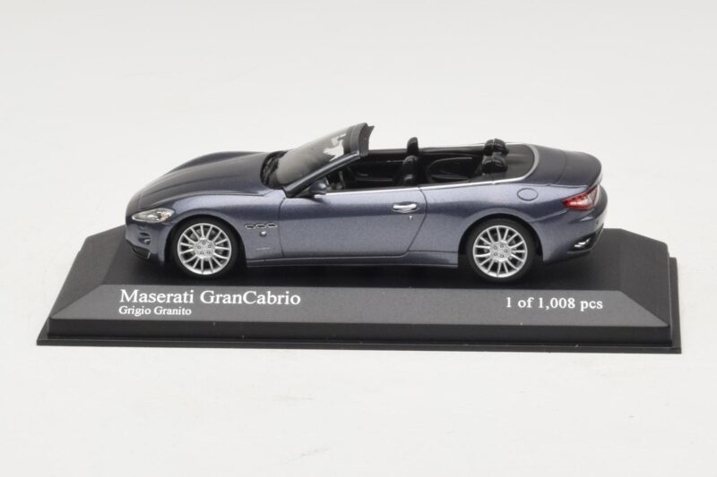 Maserati GranCabrio Hall Metallik Minichamps 1:43 Maserati GranCabrio Hall Metallik Minichamps 1:43 400123931 Metall