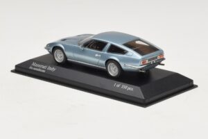 Maserati Indy Blue Metallic Minichamps 1:43 437123122 Metall - pilt 3/4
