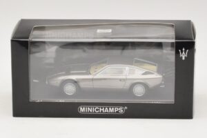 Maserati Khamsin Grey Metallic Minichamps 1:43 437123220 Metall - pilt 4/4