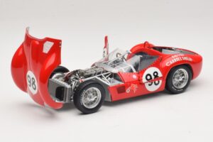 Maserati Tipo 61 #98 C. Shelby Times Mirror Grand Prix for Sportscars 1960 Minichamps 1:18 100601298 Metall - pilt 2/8
