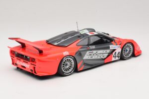 McLaren F1 GTR Lark #44 Tsuchiya / Ayles 24 Hours of Le Mans 1997 Minichamps 1:18 530133744 Metall - pilt 3/8