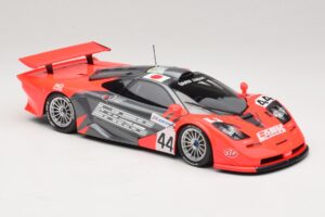 McLaren F1 GTR Lark #44 Tsuchiya / Ayles 24 Hours of Le Mans 1997 Minichamps 1:18 530133744 Metall - pilt 6/8