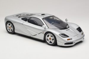 McLaren F1 Hõbe Minichamps 1:12 530133123 Metall - pilt 6/8