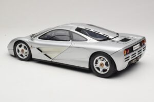 McLaren F1 Hõbe Minichamps 1:12 530133123 Metall - pilt 7/8