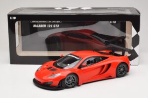 McLaren MP4-12C GT3 Punane 2013 Minichamps 1:18 151121392 Metall - pilt 6/6
