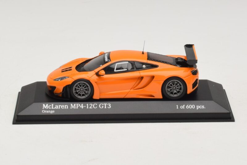 McLaren MP4-12C GT3 Street Oranž Minichamps 1:43 McLaren MP4-12C GT3 Street Oranž Minichamps 1:43 437121399 Metall