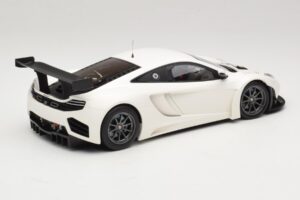 McLaren MP4-12C GT3 Valge 2013 Minichamps 1:18 151121394 Metall - pilt 2/6