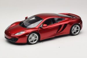 McLaren MP4-12C Punane Metallik Minichamps 1:18 110133022 Metall