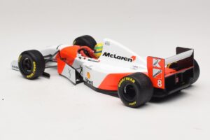 McLaren MP4/8 Ford #8 A. Senna Winner European GP 1993 Minichamps 1:18 540931818 Metall - pilt 5/7