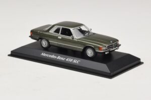 Mercedes 450 SLC C107 Tumeroheline Metallik Maxichamps 1:43 940033420 Metall - pilt 3/4