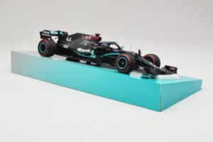 Mercedes AMG Petronas W11 EQ Performance #44 L. Hamilton 91st F1 Win Eifel GP 2020 Minichamps 1:18 113201144 Metall - pilt 4/6