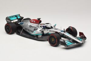 Mercedes AMG Petronas W13 E Performance #63 G. Russell Spanish GP 2022 Minichamps 1:18 110220063 Metall - pilt 4/7