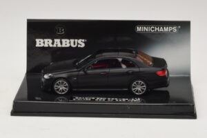 Mercedes Brabus 850 E63 W212 Matt Must Minichamps 1:43 437034101 Metall