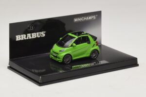 Mercedes Brabus Ultimate 120 Kabriolett Roheline Minichamps 1:43 437032731 Metall - pilt 2/5