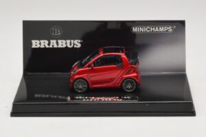 Mercedes Brabus Ultimate 120 Kabriolett Punane Minichamps 1:43 437032730 Metall
