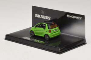 Mercedes Brabus Ultimate 120 Roheline Minichamps 1:43 437032700 Metall - pilt 3/5