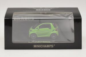 Mercedes Brabus Ultimate 120 Roheline Minichamps 1:43 437032700 Metall - pilt 5/5