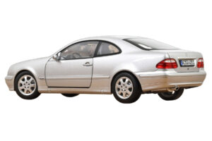 Mercedes CLK C208 Brilliant Silver Norev 1:18 183335 Metall - pilt 3/3